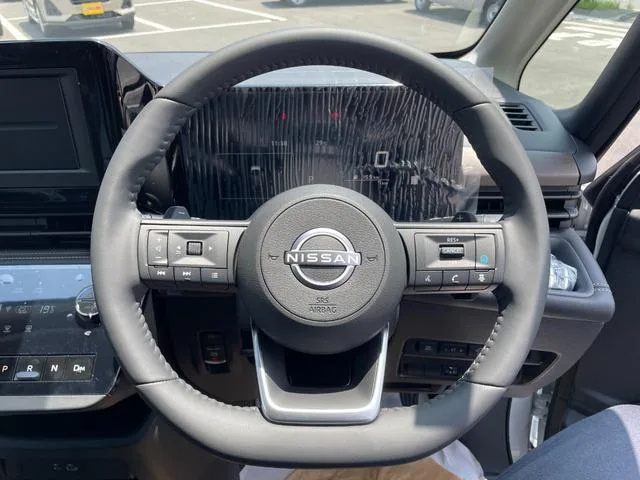 Nissan SERENA HIGHWAY STAR V 2025 — миниатюра 5