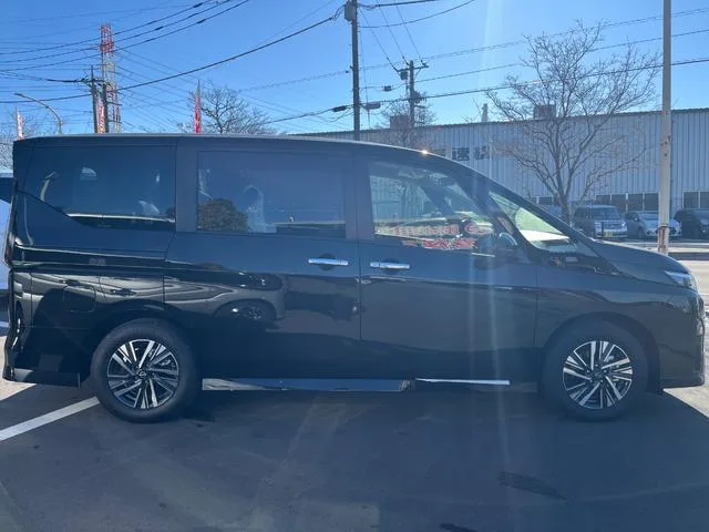 Nissan SERENA HIGHWAY STAR V 2025 — миниатюра 3