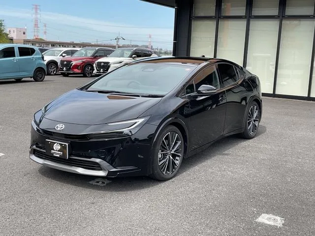 Toyota Prius Z 2024 — миниатюра 3