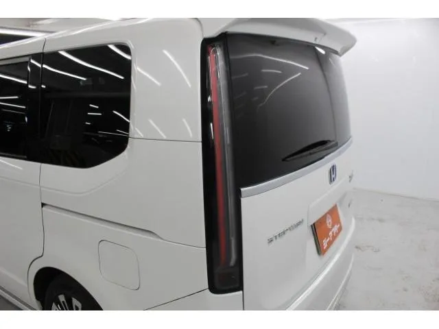 Honda STEPWAGON E:HEV SPADA PREMIUM LINE 2022 — миниатюра 5