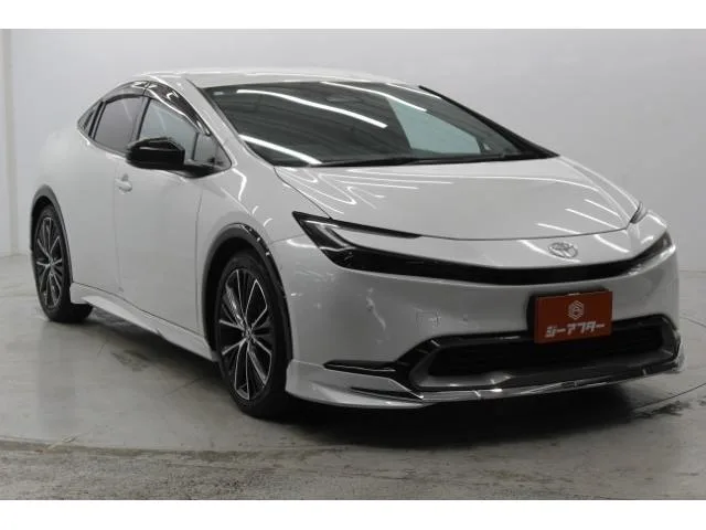 Toyota Prius Z 2023 — миниатюра 2