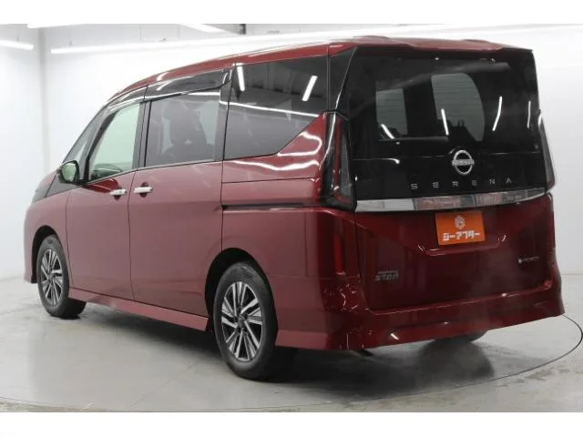 Nissan SERENA E-POWER HIGHWAY STAR V 2023 — миниатюра 2