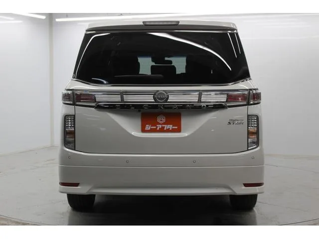 Nissan ELGRAND 250HIGHWAY STAR S 2024 — миниатюра 2