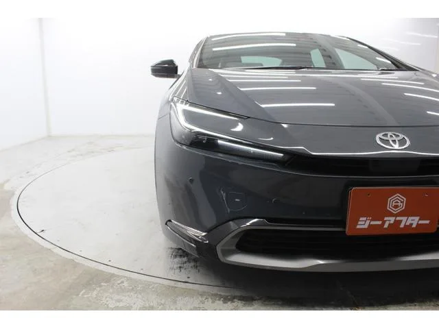 Toyota Prius Z 2023 — миниатюра 4