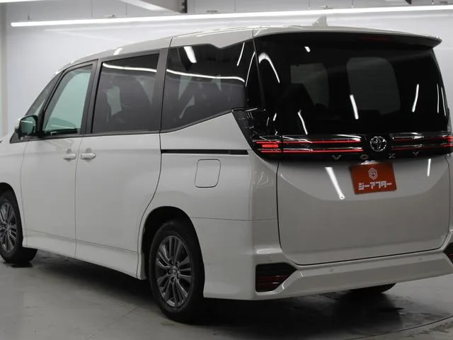 Toyota VOXY S-G 2023 — миниатюра 3