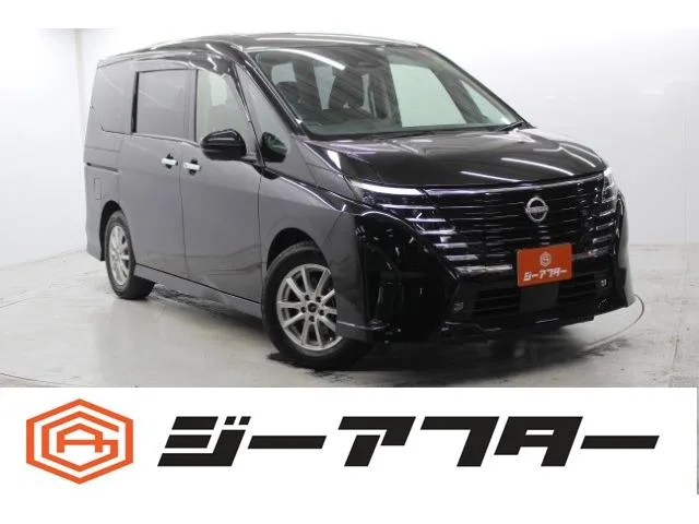 Nissan SERENA 2023 — фото 1, купить с доставкой в Москву