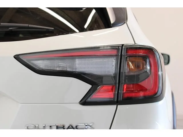 Subaru LEGACY OUTBACK LIMITED EX 2023 — миниатюра 5