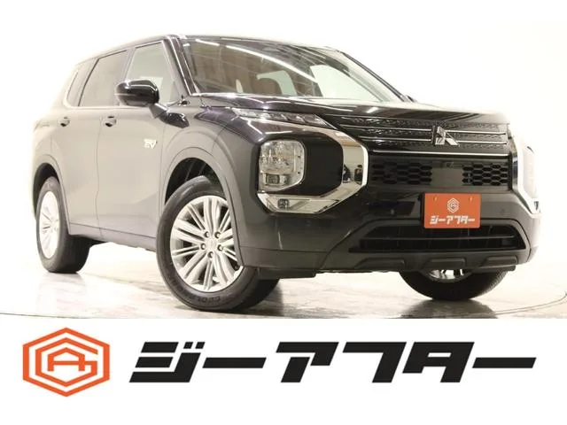 Mitsubishi OUTLANDER PHEV M 2022 — фото 1, купить с доставкой в Москву