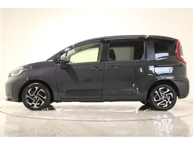 Toyota SIENTA HYBRID Z 2022 — миниатюра 3