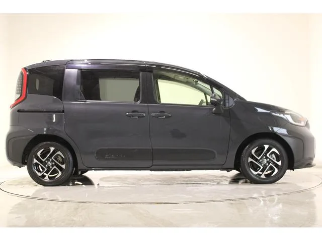 Toyota SIENTA HYBRID Z 2022 — миниатюра 4