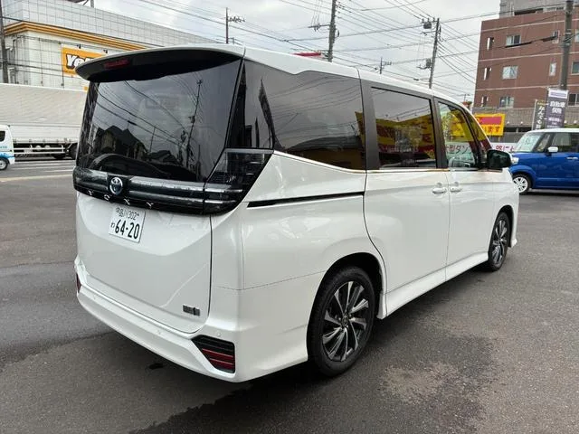 Toyota VOXY HYBRID S-Z 2025 — миниатюра 4