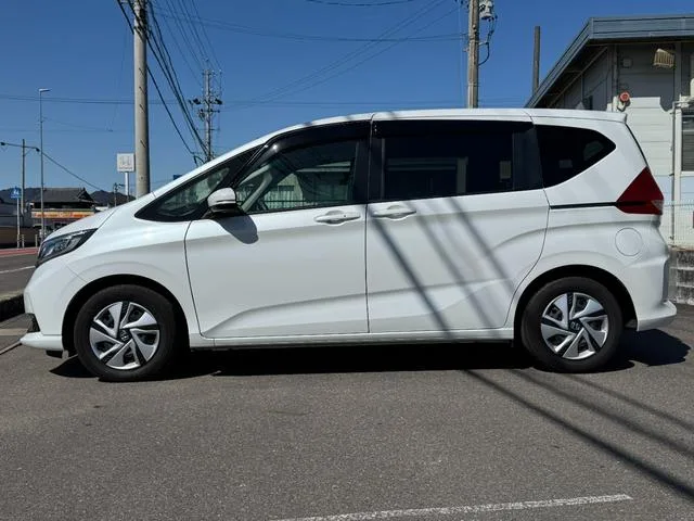 Honda FREED PLUS HYBRID HYBRID G 2023 — миниатюра 2