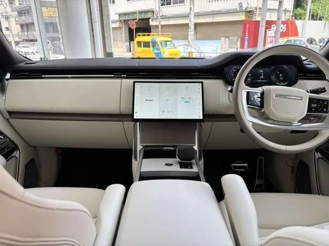 Land Rover RANGE ROVER AUTOBIOGRAPHY P550E STANDARD WHEELBASE 2024 — миниатюра 3
