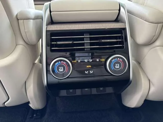 Land Rover RANGE ROVER AUTOBIOGRAPHY P550E STANDARD WHEELBASE 2024 — миниатюра 5