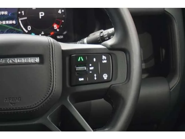 Land Rover DEFENDER 2024 — миниатюра 4