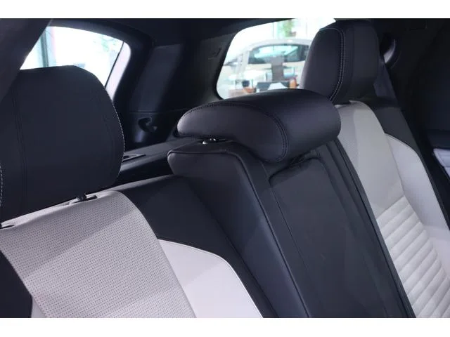 Land Rover Discovery Sport DYNAMIC HSE P300E 2024 — миниатюра 4