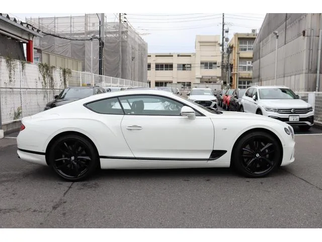 Bentley CONTINENTAL GT V8 2022 — миниатюра 2
