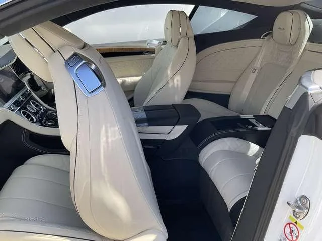 Bentley Continental GT V8 AZURE 2023 — миниатюра 4