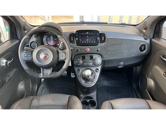 Abarth ABARTH 695 75 ANNIVERSARIO BASE GRADE 2024 — миниатюра 5