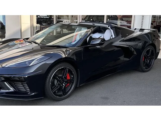 Chevrolet CHEVROLET CORVETTE SILVER FLAME SERIES 2025 — миниатюра 3