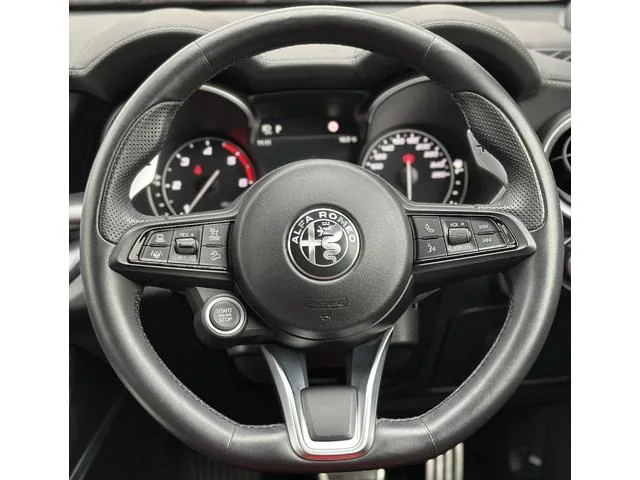Alfa Romeo STELVIO 2.2 TURBO DIESEL Q4 VELOCE 2022 — миниатюра 5