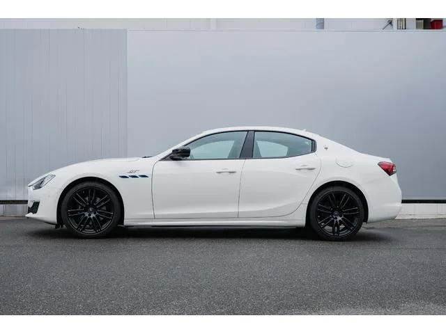 Maserati GHIBLI GT HYBRID 2024 — миниатюра 2