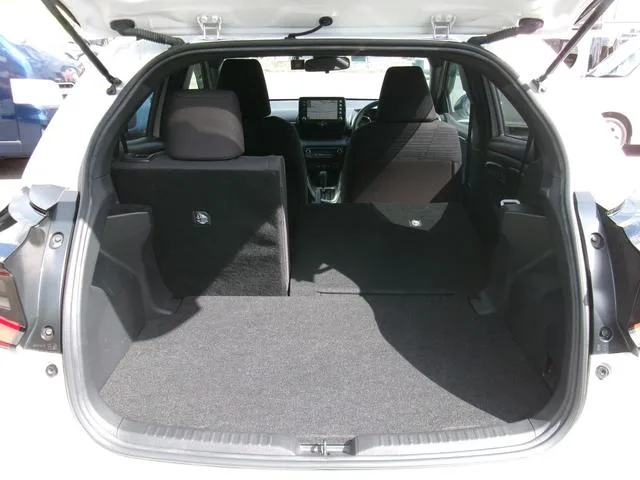Toyota Yaris HYBRID Z 2023 — миниатюра 3