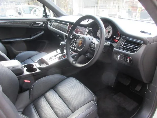 Porsche Macan MACAN GTS 2024 — миниатюра 5