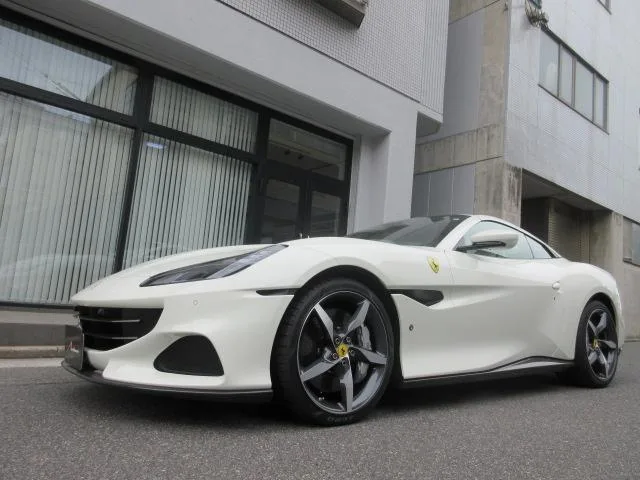 Ferrari PORTOFINO M BASE GRADE 2023 — фото 1, купить с доставкой в Москву