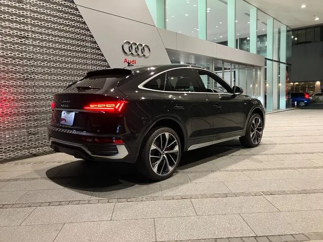Audi Q5 Sportback 40TDI QUATTRO S LINE 2024 — миниатюра 2