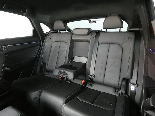 Audi Q3 SPORTBACK 35 TFSI S LINE 2024 — миниатюра 3