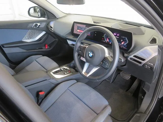 BMW 1 Series 120 2024 — миниатюра 4
