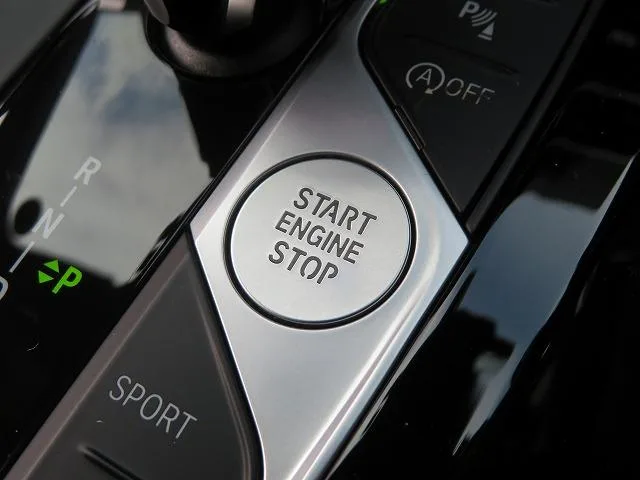 BMW X4 X DRIVE 20D M SPORT 2022 — миниатюра 5