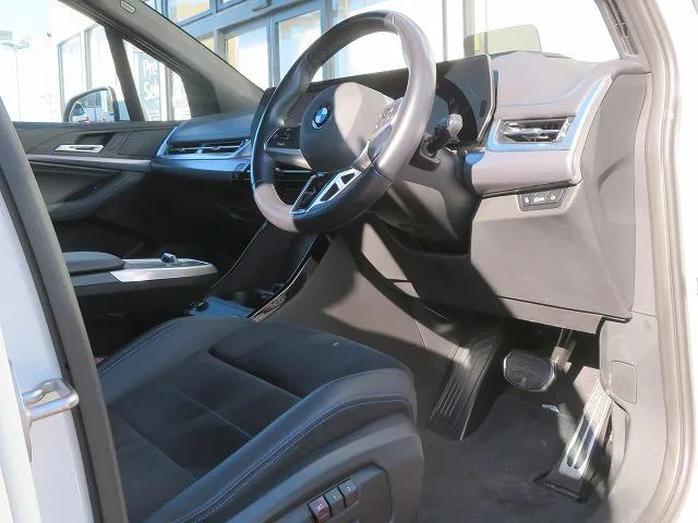 BMW 2 Series 218D ACTIVE TOURER M-SPORT 2023 — миниатюра 4