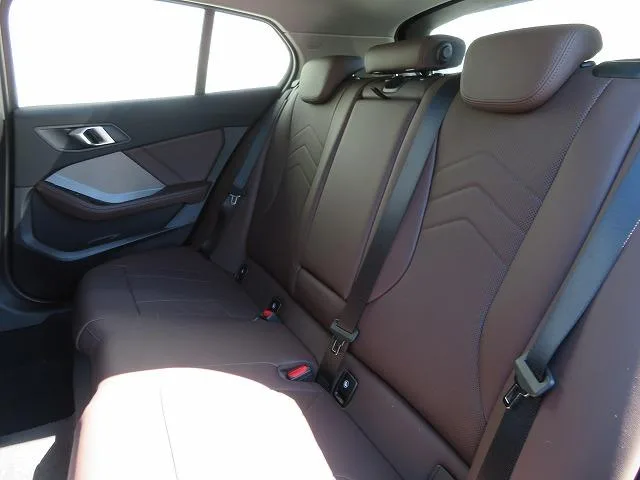 BMW 1 SERIES 120D 2025 — миниатюра 4