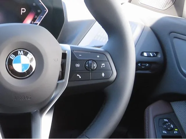 BMW 1 SERIES 120D 2025 — миниатюра 5