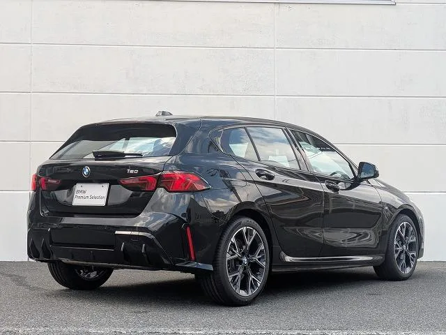 BMW 1 Series 120 M SPORT 2025 — миниатюра 4