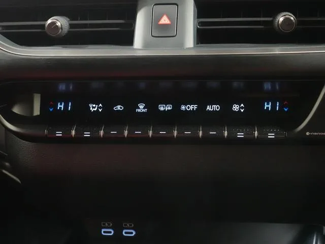 Lexus UX UX250H F SPORT 2023 — миниатюра 2