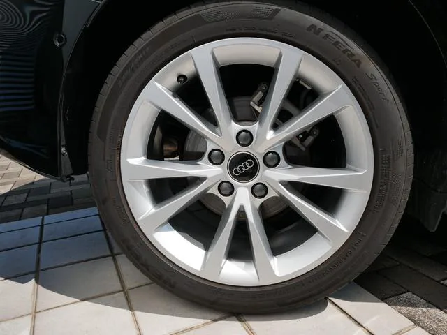 Audi A3 SPORTBACK 30 TFSI ADVANCED 2025 — миниатюра 2
