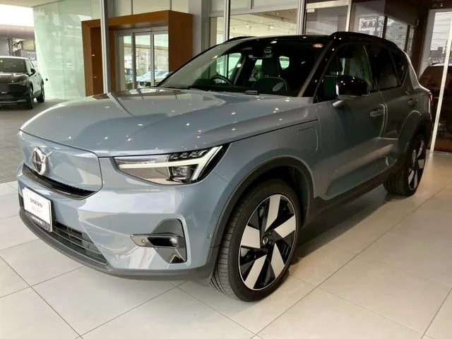 Volvo XC40 Recharge RECHARGE ULTIMATE TWIN MOTOR 2023 — миниатюра 4