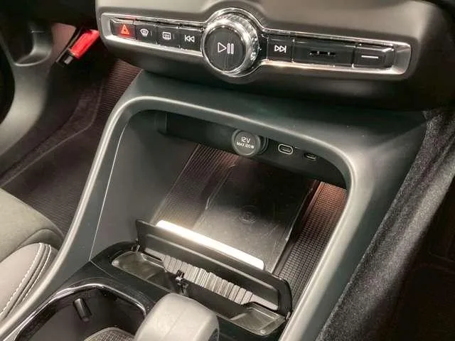 Volvo C40 RECHARGE RECHARGE PLUS SINGLE MOTOR 2022 — миниатюра 5