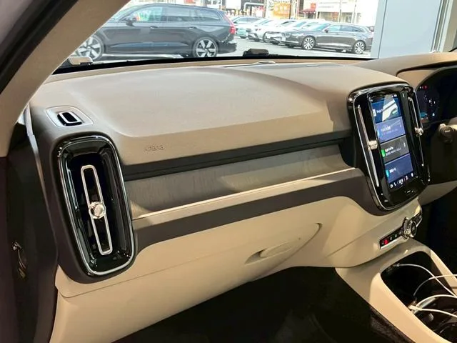 Volvo XC40 ULTRA B4 AWD 2024 — миниатюра 4
