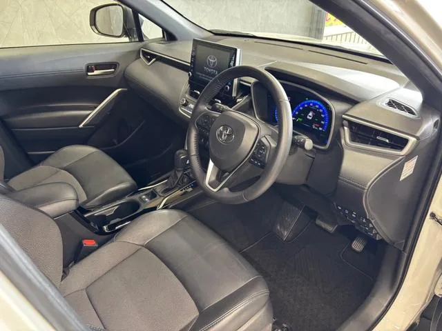 Toyota CorollaCross HYBRID Z 2022 — миниатюра 2