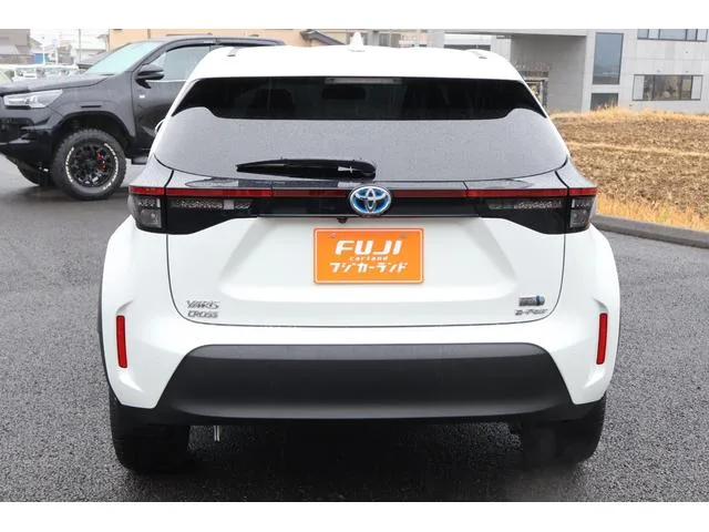 Toyota YARIS CROSS HYBRID Z 2023 — миниатюра 4