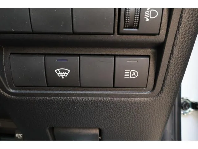 Toyota Yaris HYBRID X 2024 — миниатюра 3