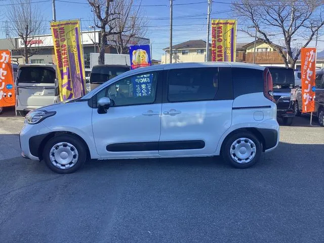 Toyota SIENTA HYBRID X 2024 — миниатюра 3