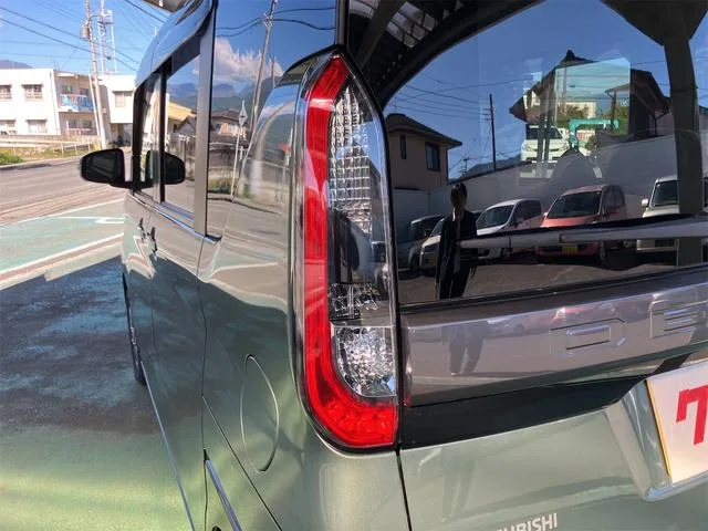 Mitsubishi DELICA MINI G PREMIUM 2023 — миниатюра 5