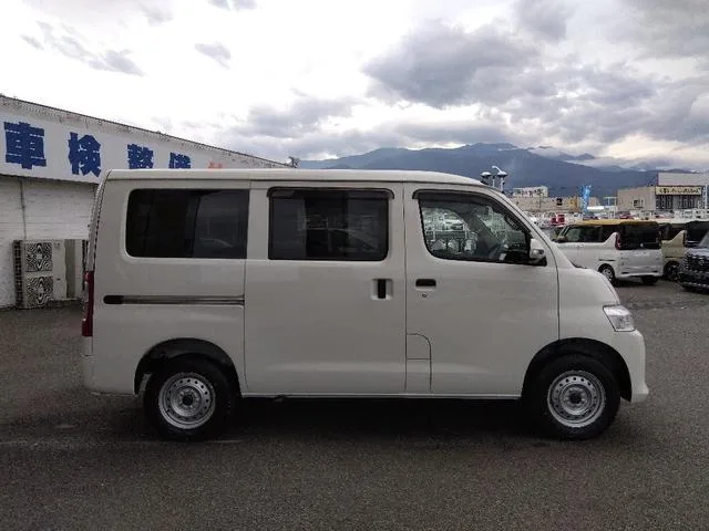 Toyota TOWNACE VAN GL 2024 — миниатюра 2