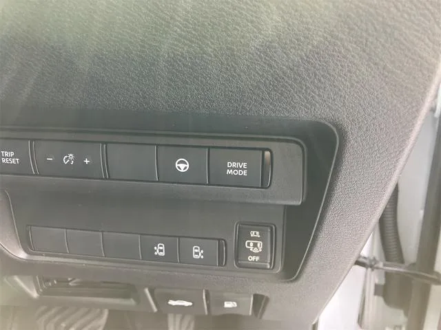 Nissan SERENA E-POWER HIGHWAY STAR V 2025 — миниатюра 3