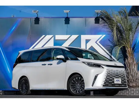 Lexus LM 2025 купить в Москве